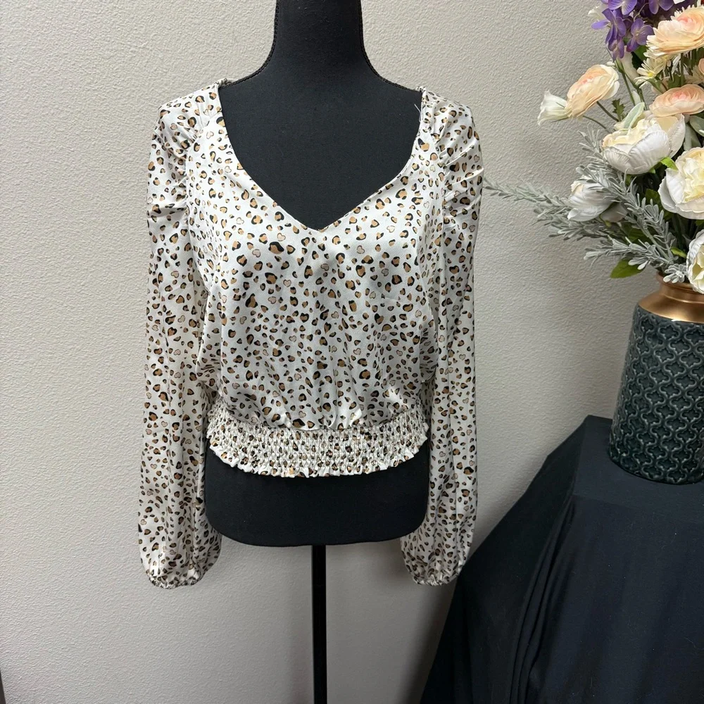 She + Sky Cream Leopard Print Smocked Waist Long Sleeve Blouse L - Picture 1 of 7